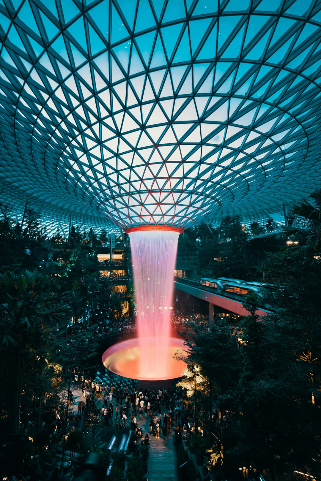 Experience the Best of Singapore with FREE Universal Studios Tickets!" 🎢🇸🇬