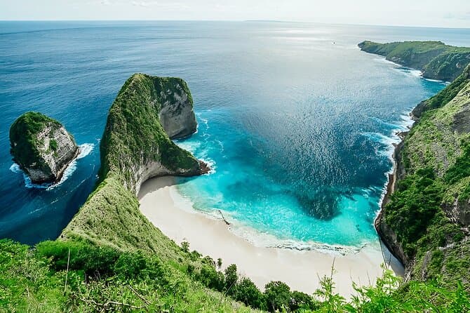 Explore Bali & Lembongan in 6 Nights – 4★ Stay + Singapore Airlines Ex AMD | July to September