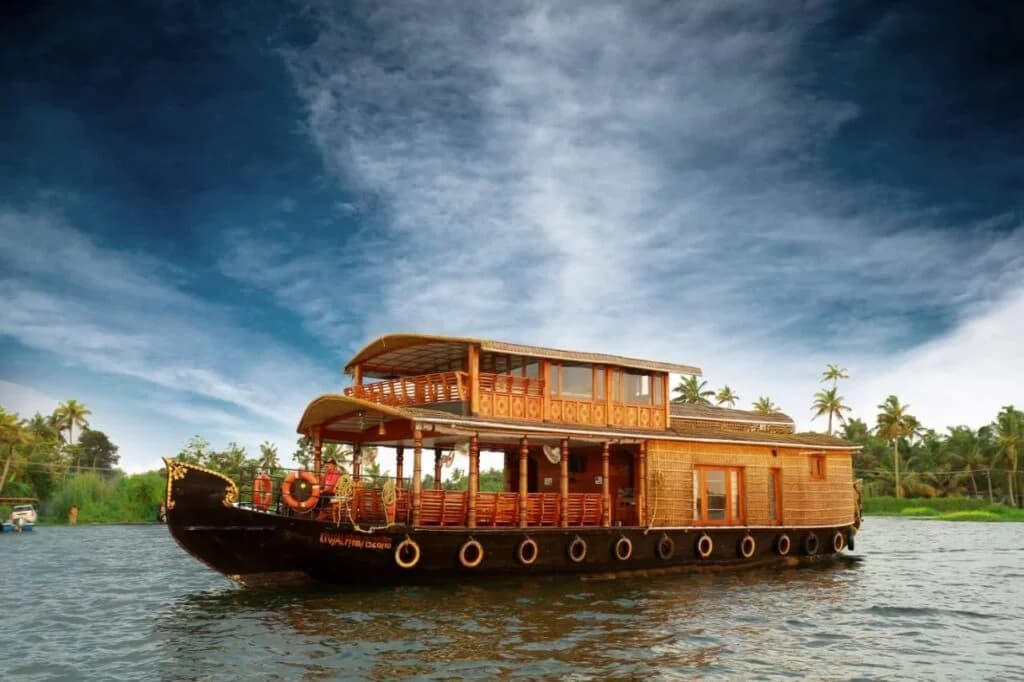 Explore Kerala: Mountain Adventures, Coastal Escapes & Wildlife Stories