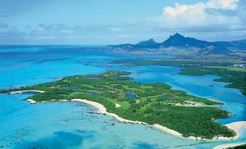 7-Day Mauritius Island Explorer: Beaches, Craters & Seven Coloured Earths