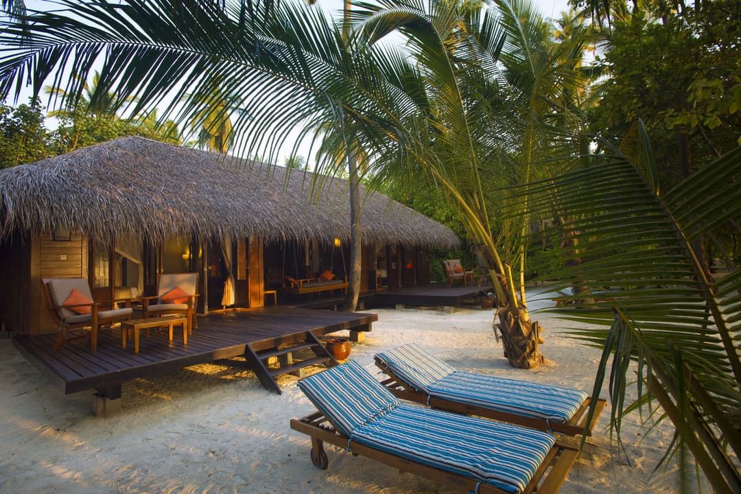 Medhufushi Island Resort | 4-Day Beach And Water Villa Honeymoon