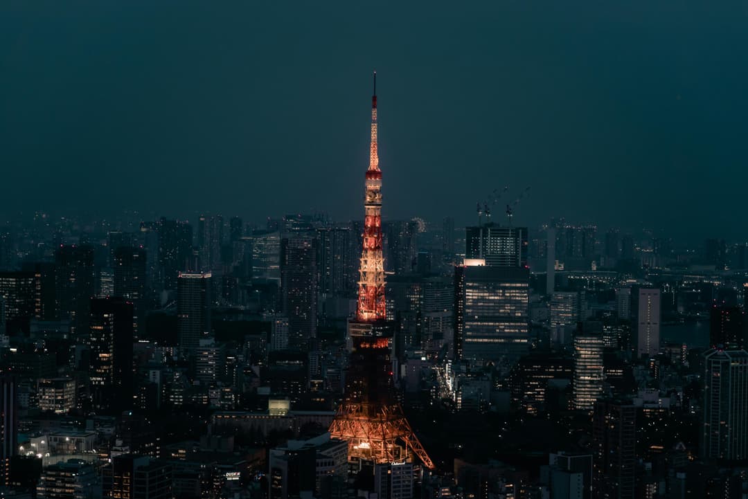 Scenic Journey through Japan | A Blend of Timeless Traditions & Contemporary Marvels