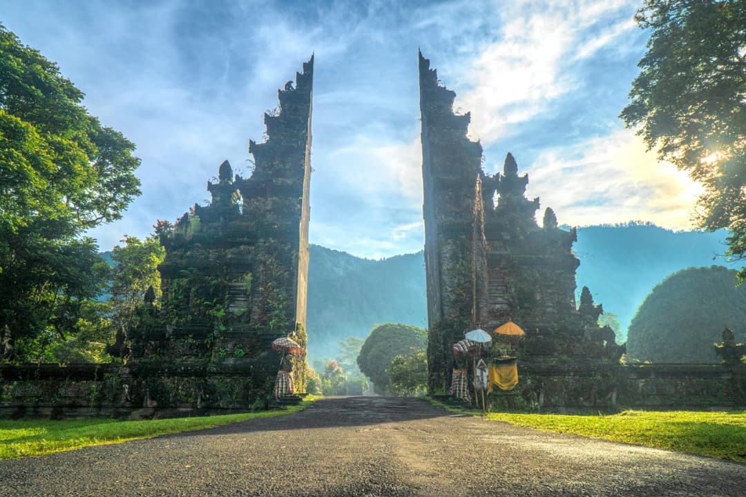 Bali Romantic Getaway | From Serene Hills to Stunning Horizons