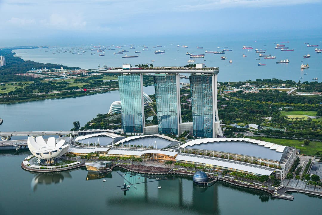 Royal Caribbean Singapore: Best 2026 Cruise Deals & Luxury