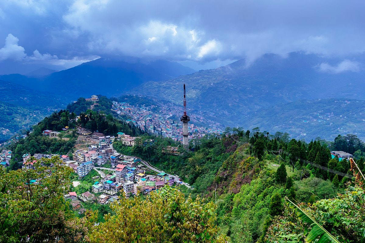 Himalayan Bliss: Gangtok & Darjeeling Exploration