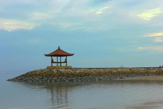 7-Day Bali Explorer: Ubud Pool Villas, Gili Islands & Nusa Penida Tour