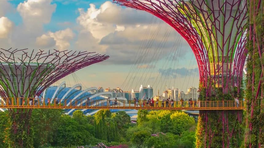 7-Day Singapore Explorer & Genting Dream Cruise Vacation 2026