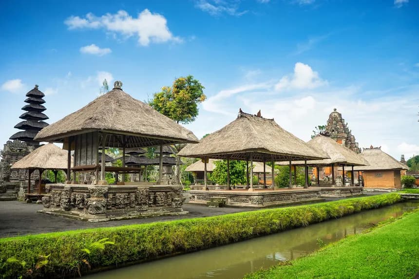 7-Day Bali Ultimate Explorer: Kuta, Ubud & Nusa Penida Luxury Trip