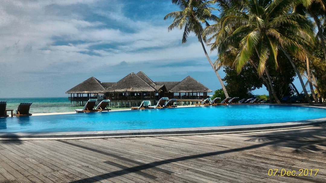 Medhufushi Island Resort | 4-Day Beach And Water Villa Honeymoon