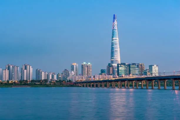 8-Day Korea Winter Ultimate Tour: Seoul, Suwon, Busan & Nami Island