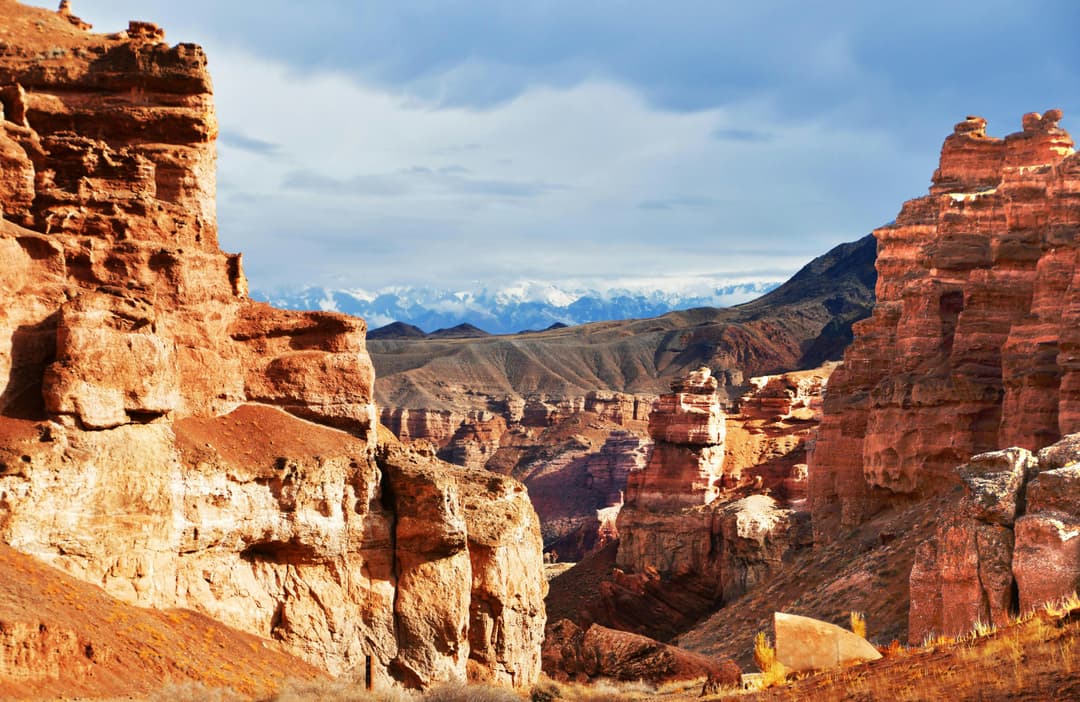 Vietnam Package| Where Ancient Traditions Meet Landscapes