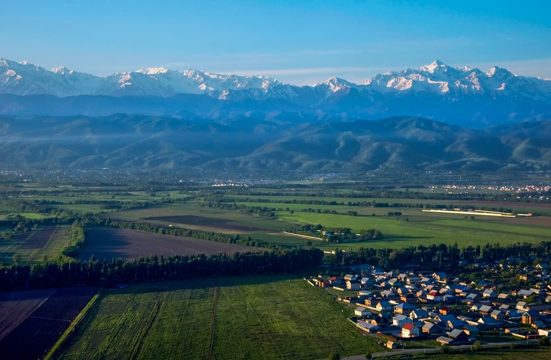 Vietnam Package| Where Ancient Traditions Meet Landscapes