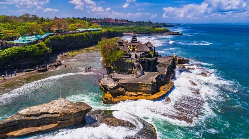 7-Day Bali Ultimate Explorer: Kuta, Ubud & Nusa Penida Luxury Trip