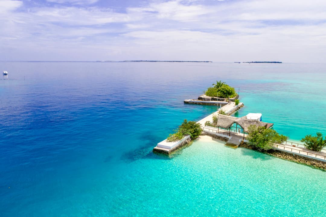 Taj Coral Reef Maldives| 2 Nights Beach and 2 Nights Water Villa