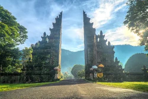 7-Day Ultimate Bali Adventure: Kuta, Ubud & 5-Star Ungasan Luxury