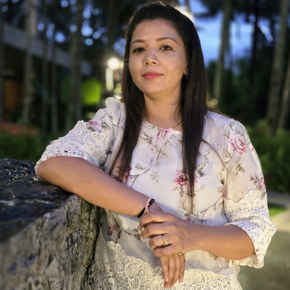 Miti Nenava, Founder of Luxe Comfort Travels